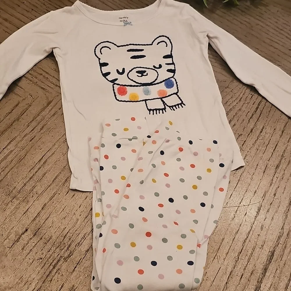 Carter's White Long Sleeve Pajama Set with Polka Dots Size 5